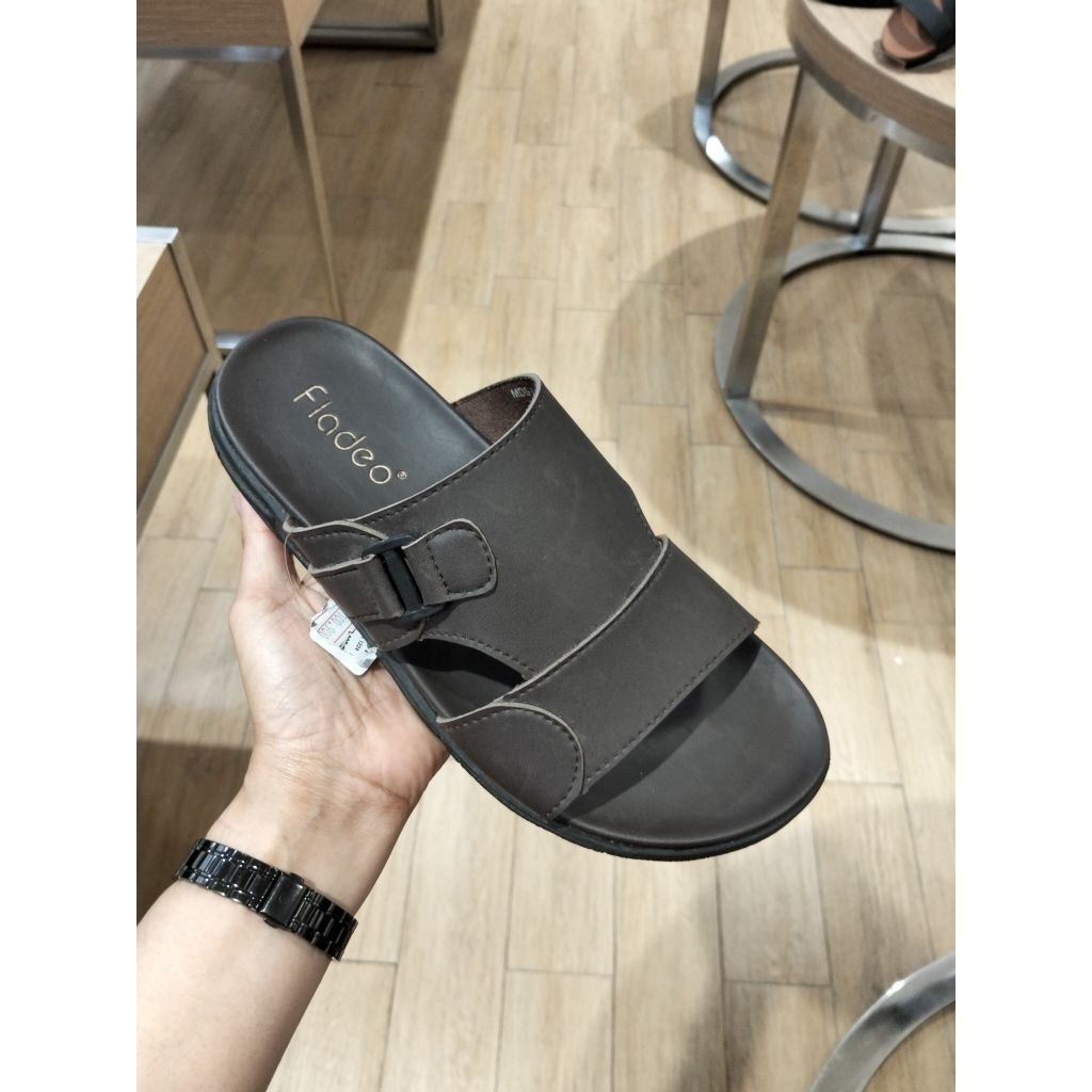 SANDAL FLAT COWOK  SENDAL SLOP FLADEO MATAHARI STORE 39-44