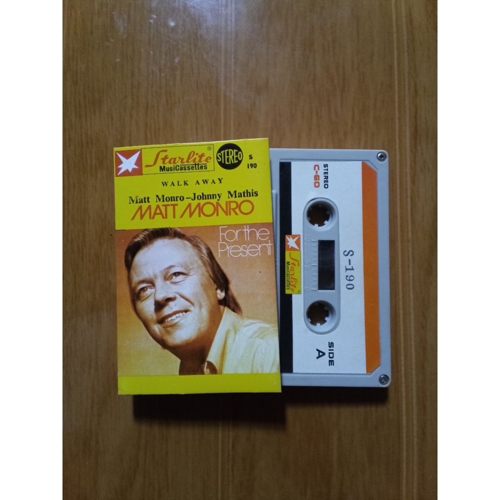 kaset pita matt monro - walk away | johnny mathis