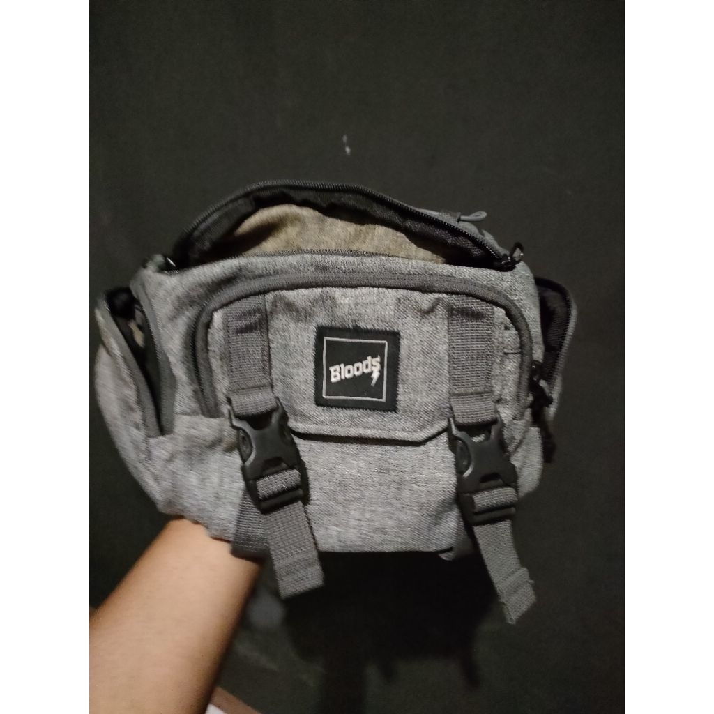 waist bag bloods