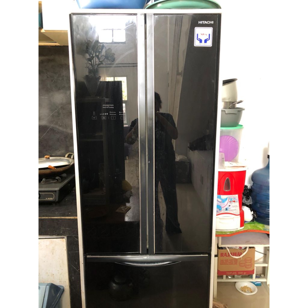 Kulkas Hitachi Bottom freezer 455L