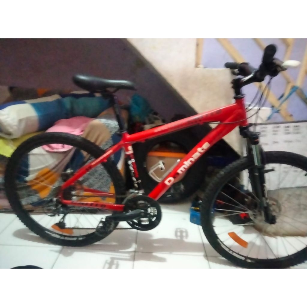 Sepeda gunung united dominate