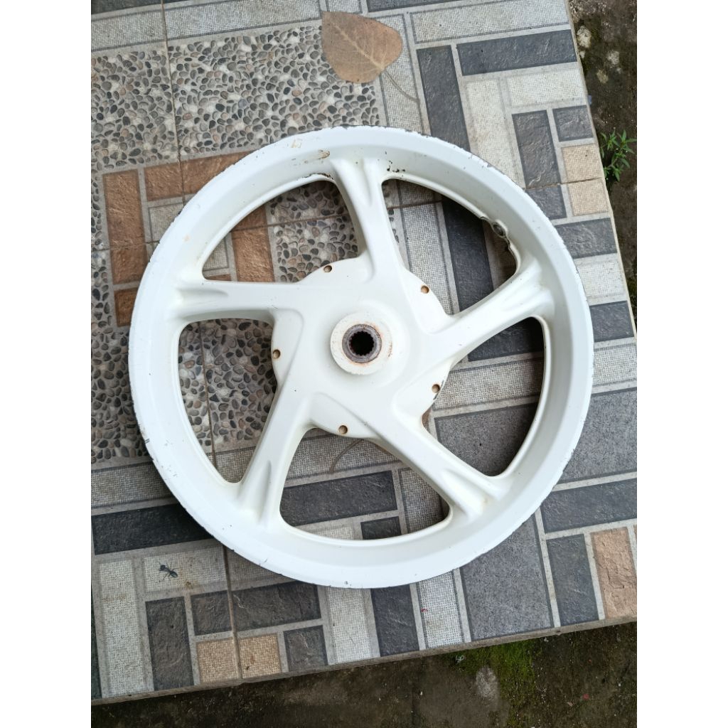 velg belakang mio j original putih