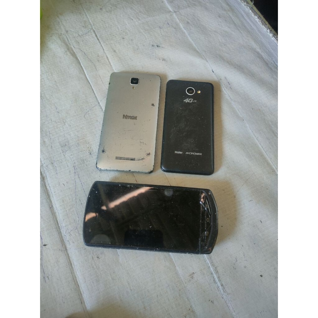 HP minus2 Kyocera Himax Smartfren rusak2 pecah2 borongan 3 unit