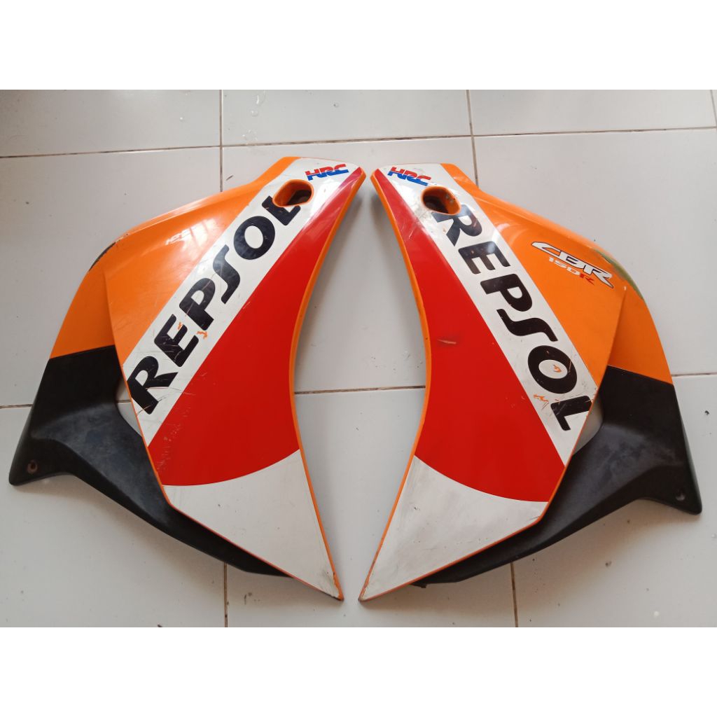 FAIRING KIRI KANAN CBR REPSOL 150 CBU COPOTAN ORIGINAL