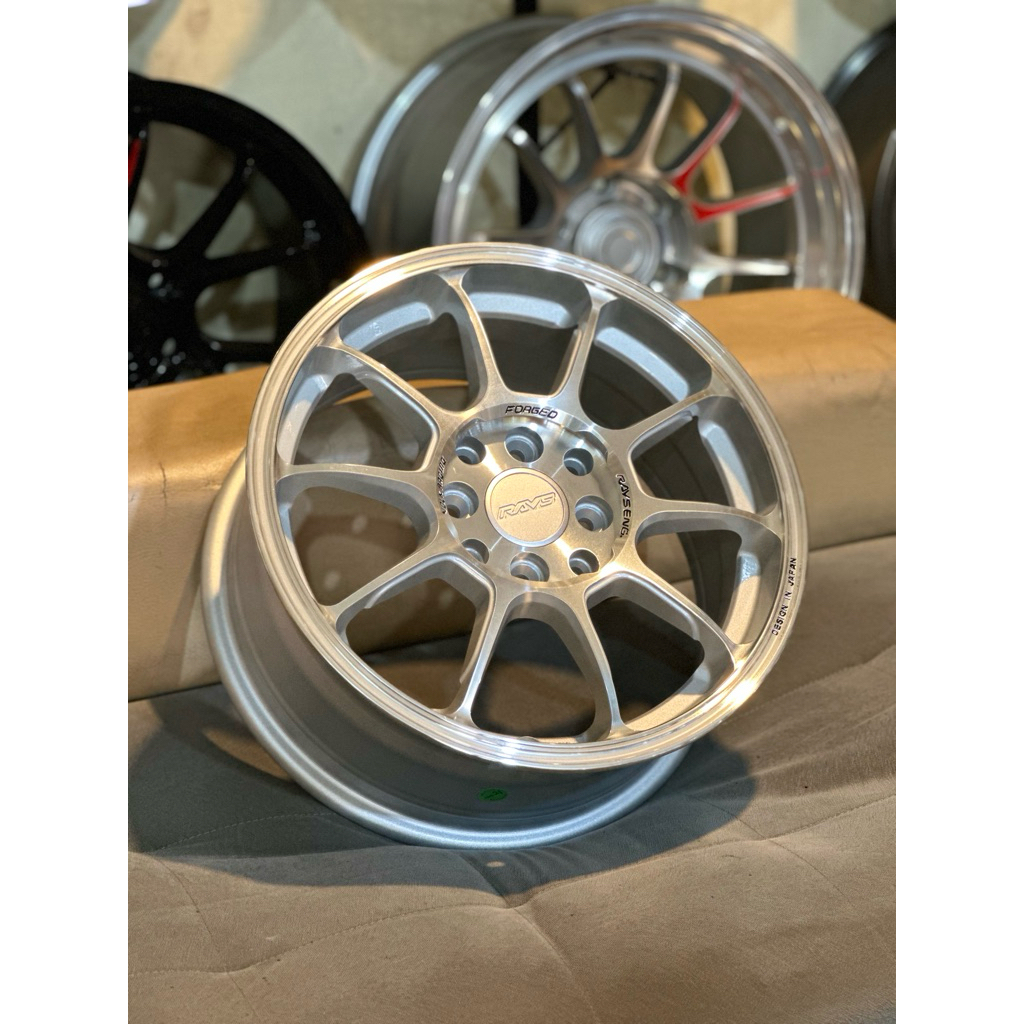 Velg ZE40 Full Polis R15 Kondisi Baru Jf Luxury