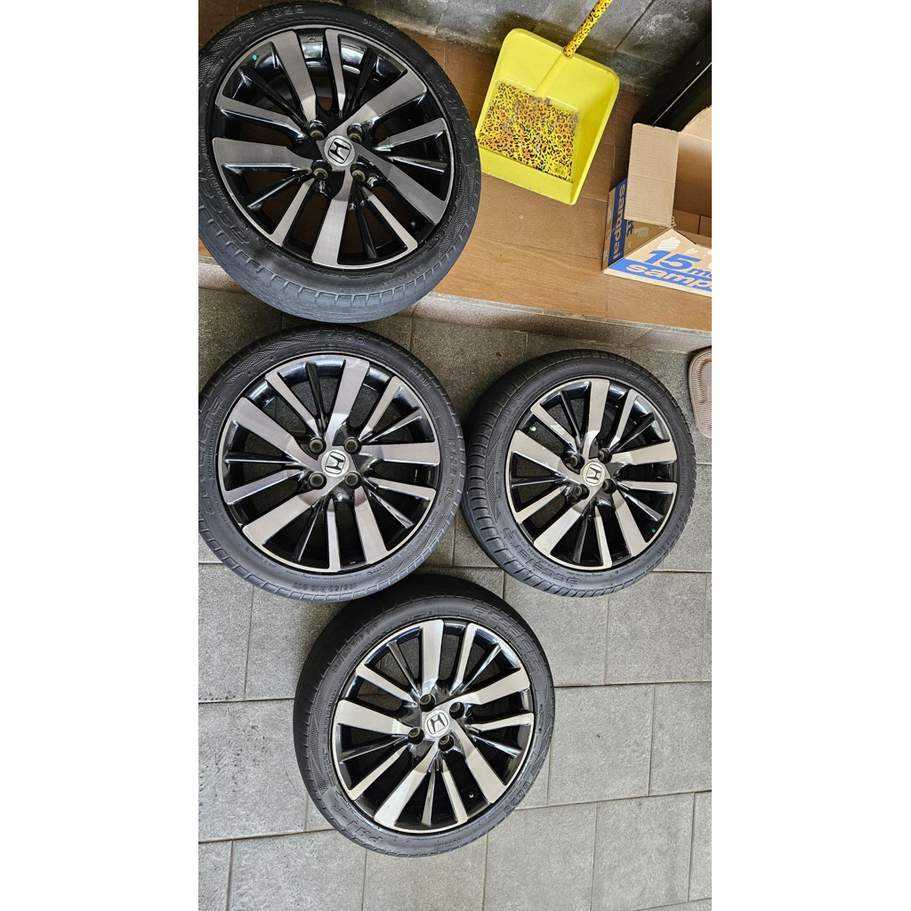 Velg honda city hatchback original R16