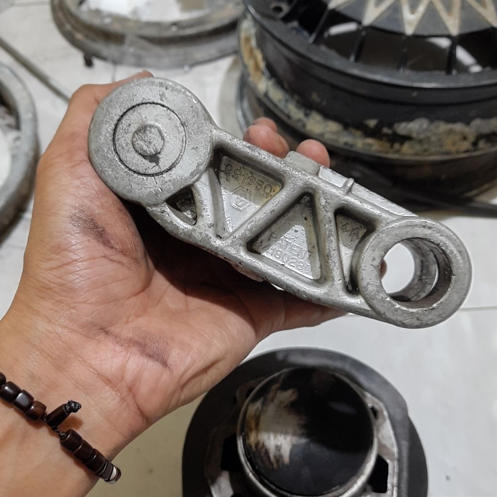 Kepala babi vespa excel exlusive original palababi vespa excel exlusive original