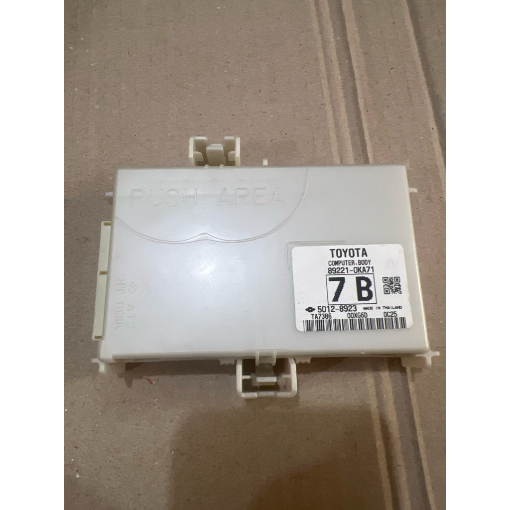 Ecu computer bcm computer body inova rebonr fortuner Vrz 89221-0KA71