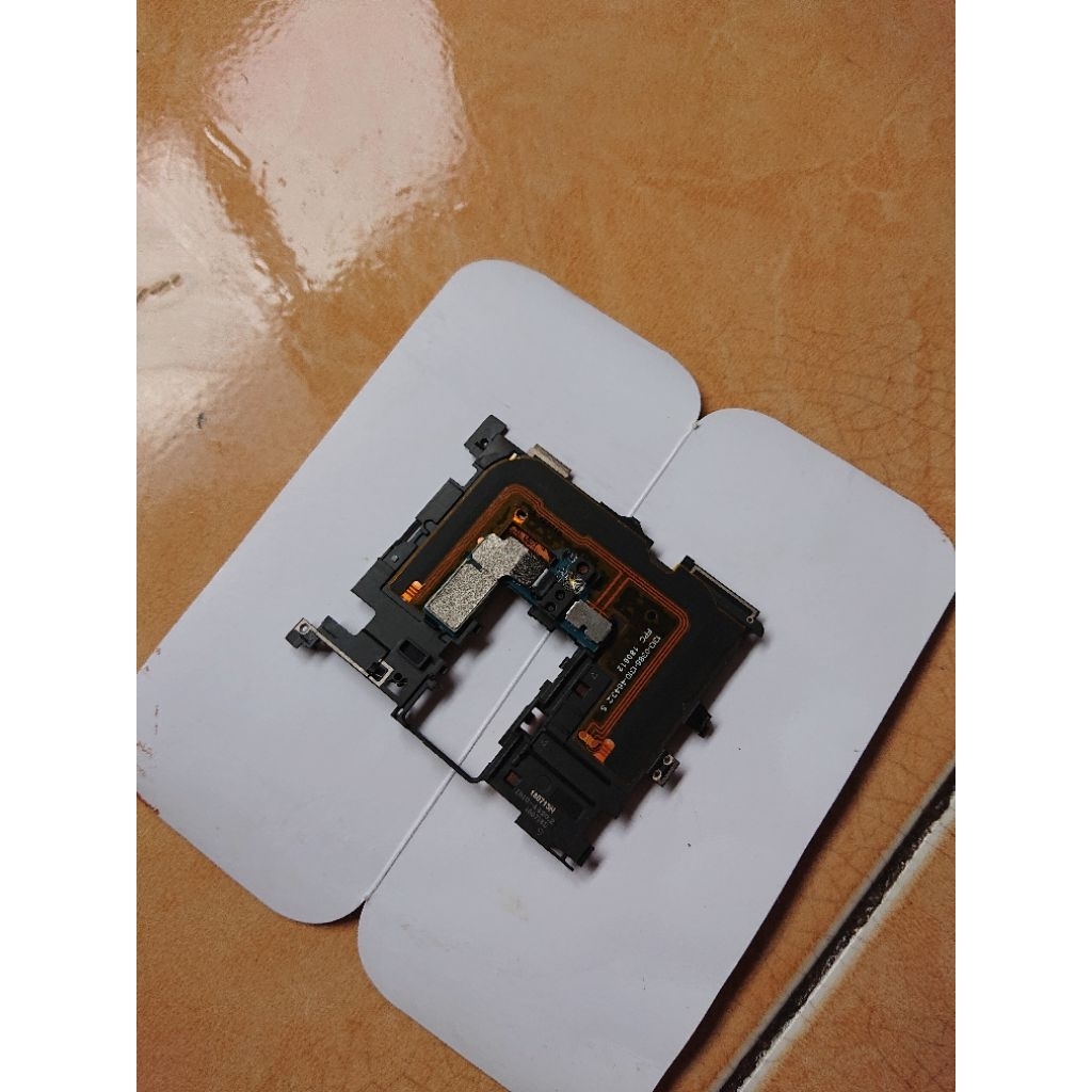 NFC Xperia XZ2 premium original copotan + flash kamera