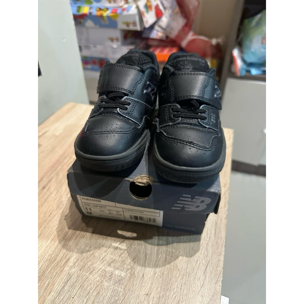 preloved New Balance kids 550