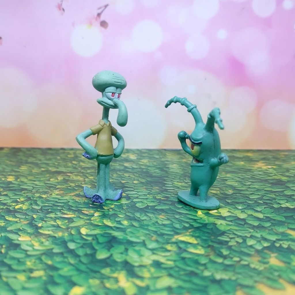Set 2pcs Squidward Plankton Figure Mainan Happy Meal McD Viacom