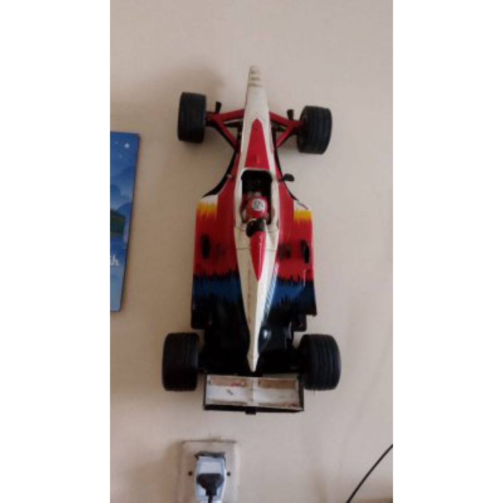 rc ferarri f1 1:10 besar