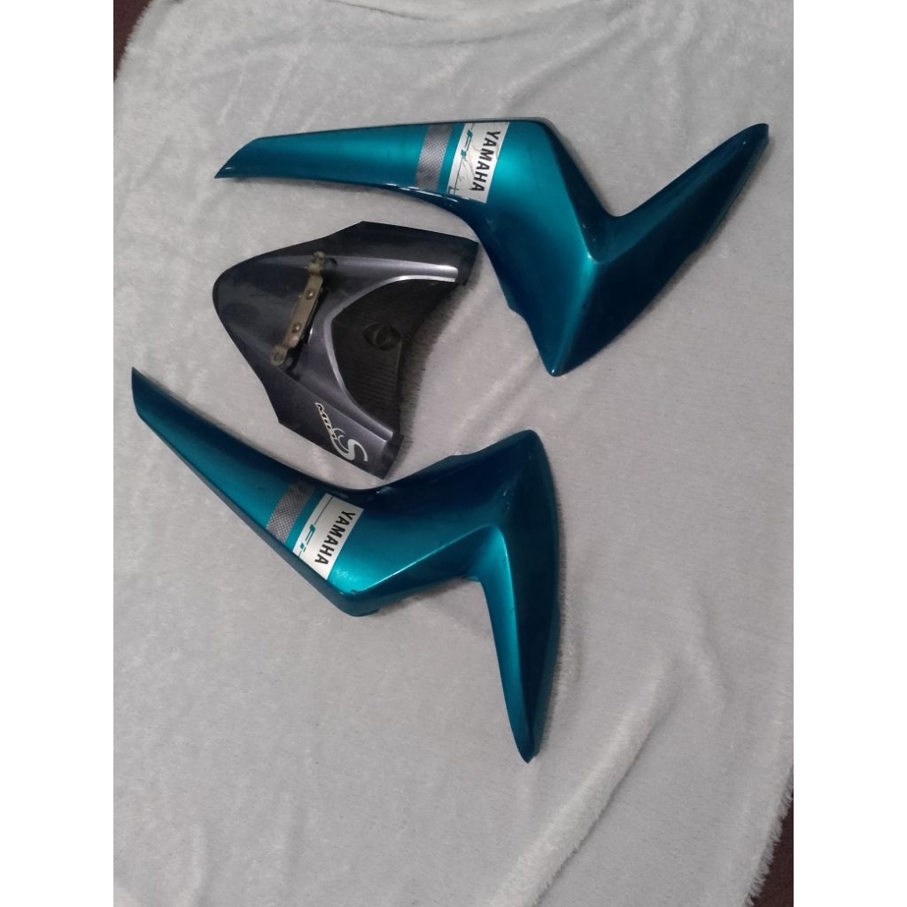 cover depan cover kiri kanan dudukan plat no Yamaha Mio S bekas original copotan motor dudukan baud 