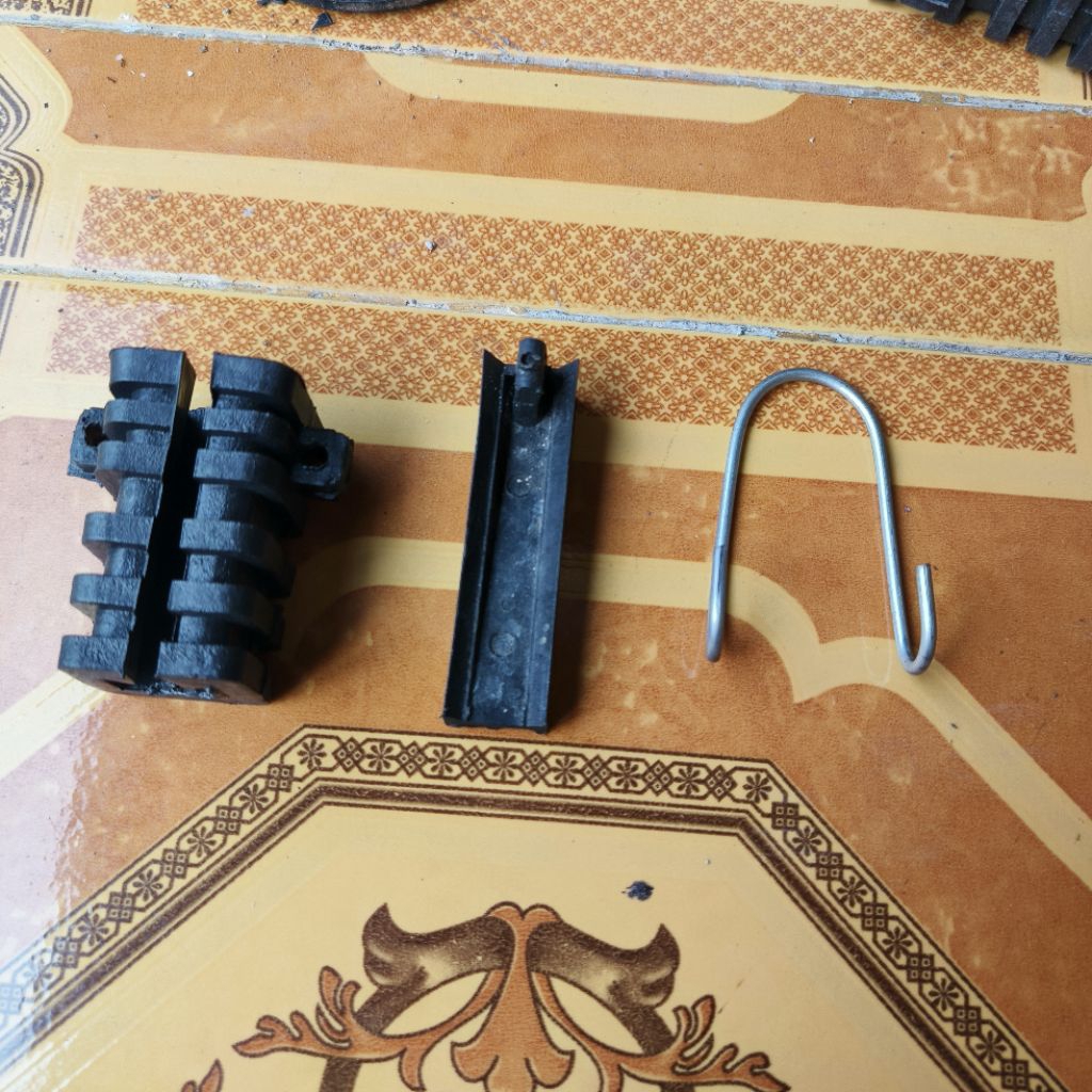 Klem Jepit Kabel FO - Dead End Clamp Kabel FO 1-6 Core, Kuat dan Tahan Lama