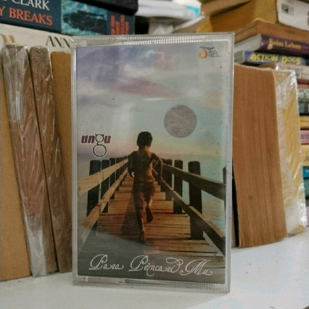 kaset pita ungu para pencari mu