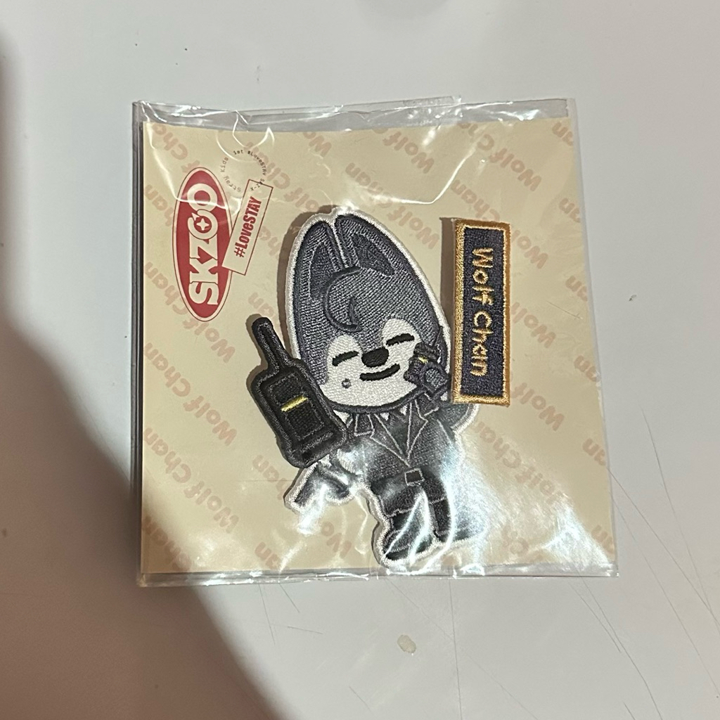 OFFICIAL Wolfchan SKZOO Bangchan Wappen Badge Set Season Greetings 2021 Straykids Lovestay