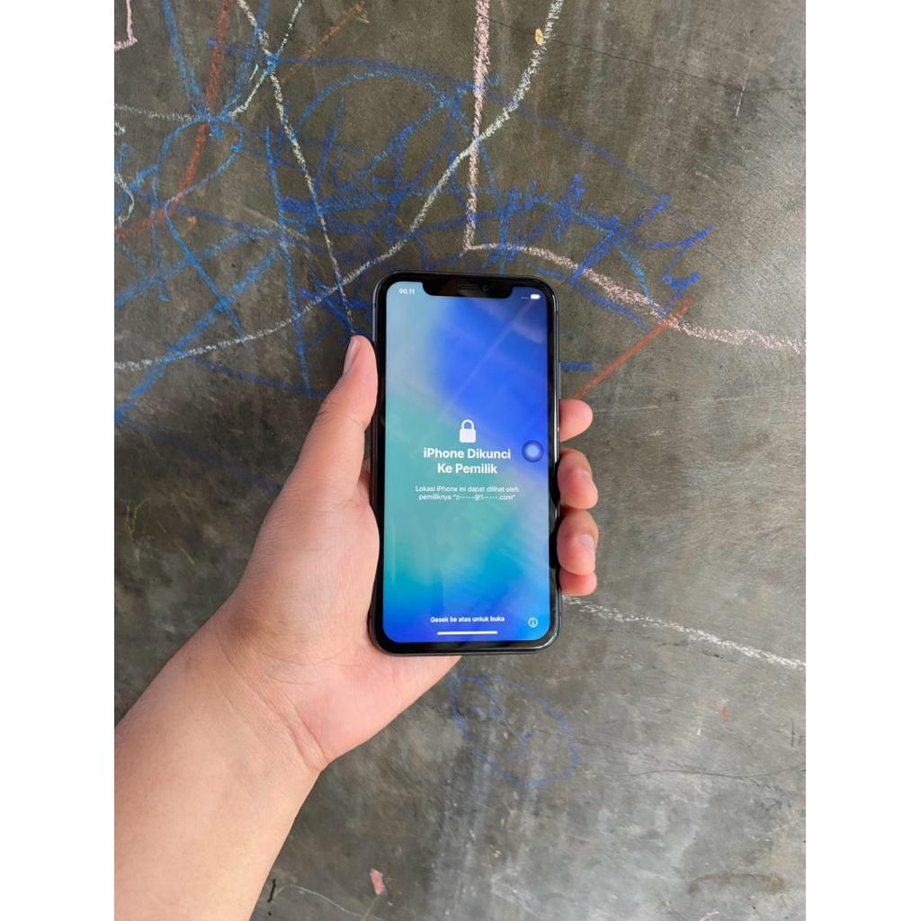 1p 11 128 Gb lock iCloud Ch/a minus