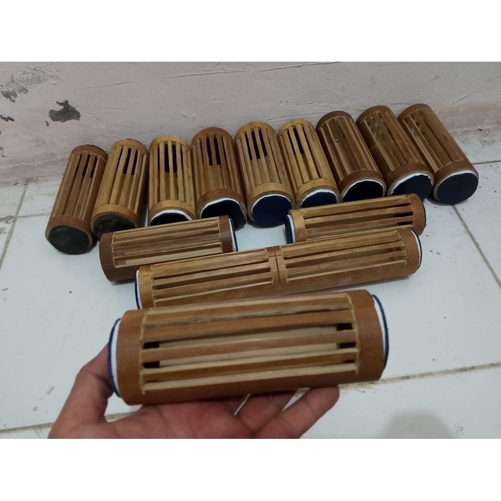 Bumbung jangkrik/rumah jangkrik