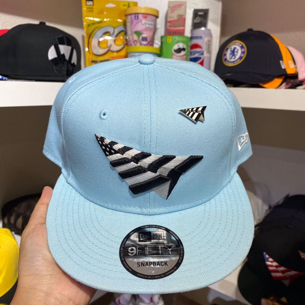 New Era9Fifty Paperplane Logo