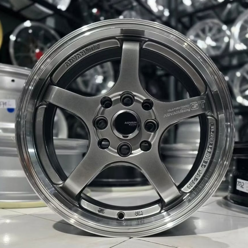 velg ring 15 advan gt lebar 6,5 pcd 4x100 - 4x114,3 velg racing r15 avanza Xenia velg mobil ring 15 