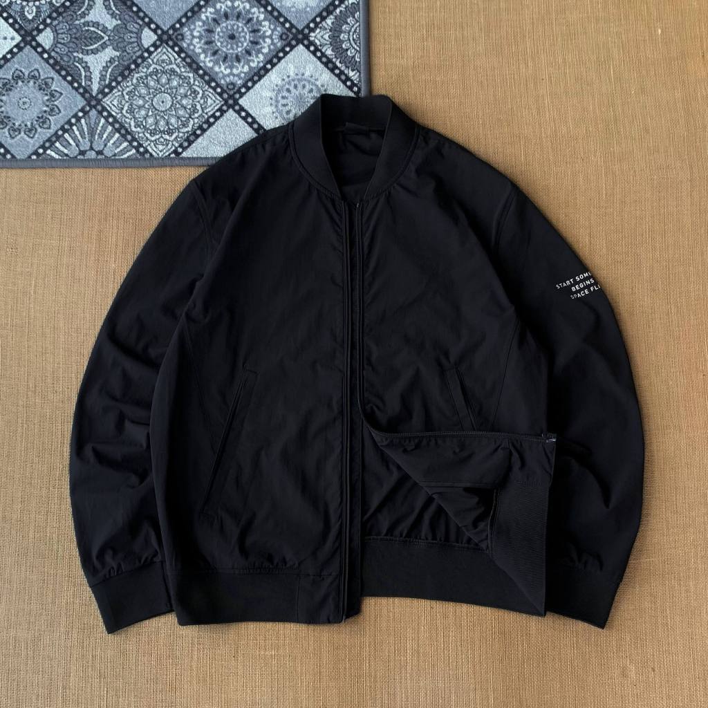 jaket Polham size L-XL (seperti baru) stretch 100% original 221225E