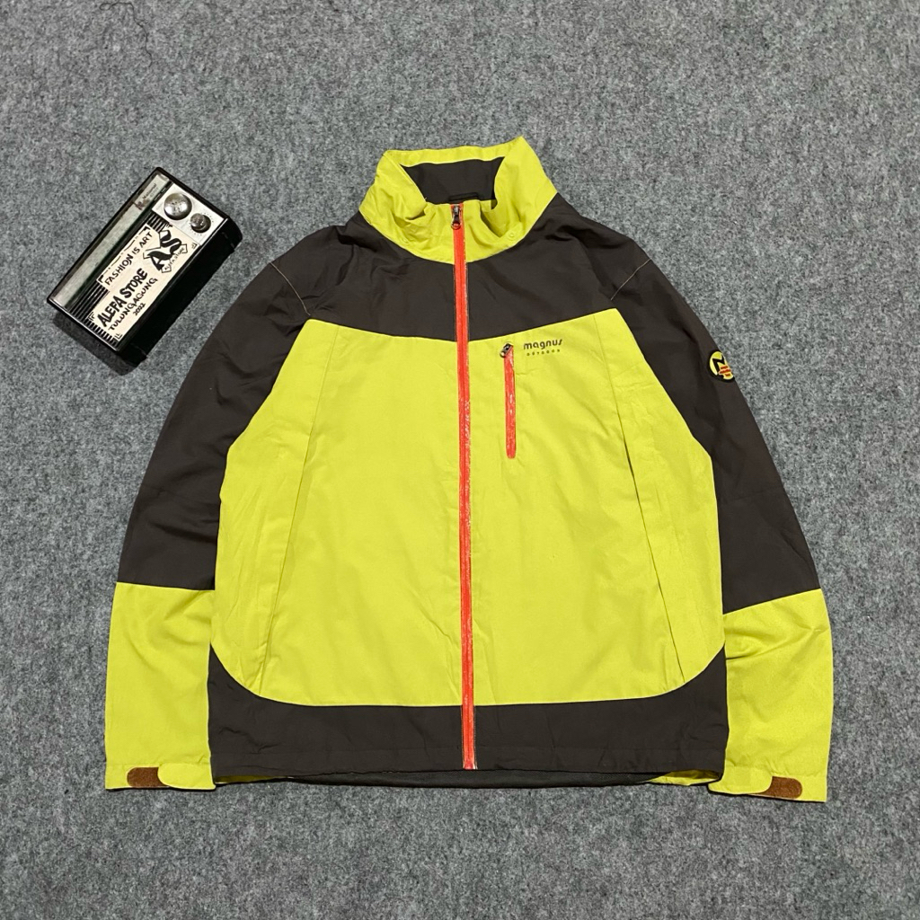 Jaket Outdoor Magnus ( Size XL)