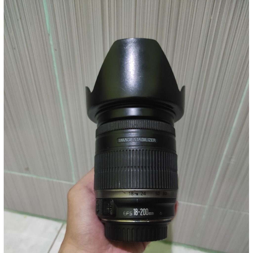 LENSA CANON 18-200MM SAPUJAGAD