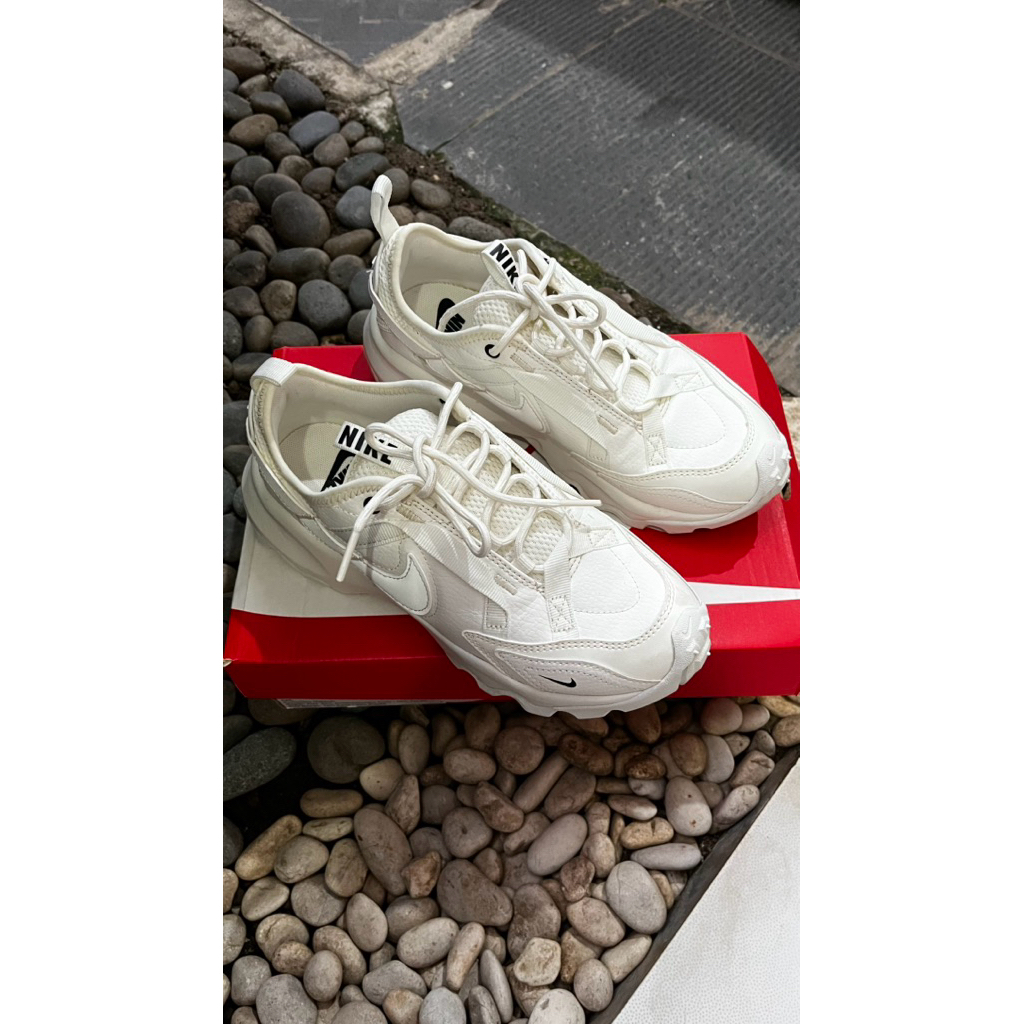 [Preloved] NIKE TC 7900 Sepatu Lari Wanita Putih NEGO Womens Running Shoes White