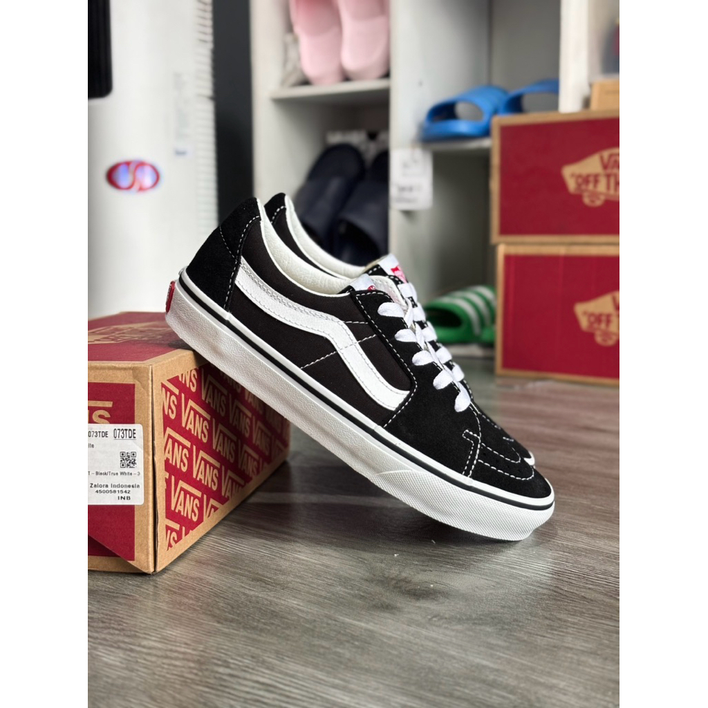 (SALE) VANS SK8 LOW BLACK/WHITE BNIB RESMI PT NAVYA
