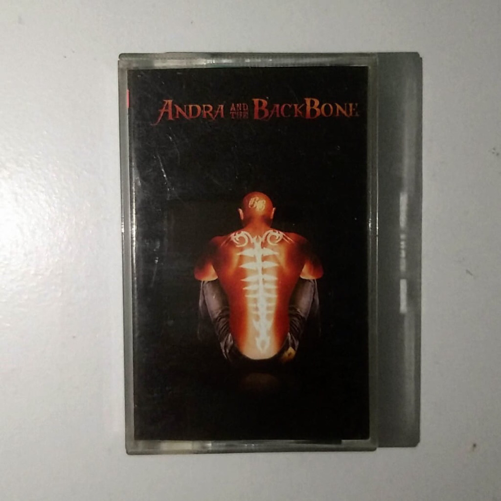 Kaset Pita Andra and The Backbone Album Pertama