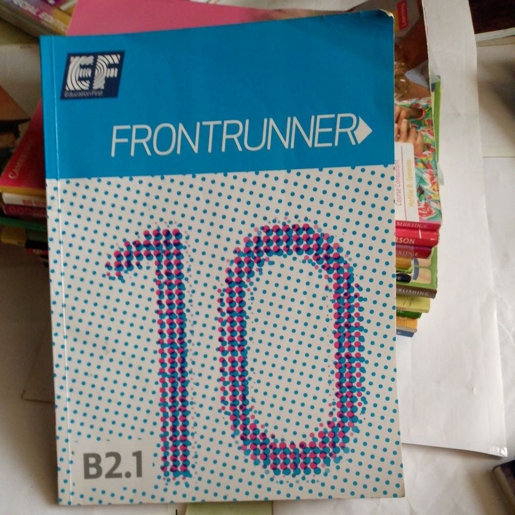 BUKU EF FRONTRUNNER 10