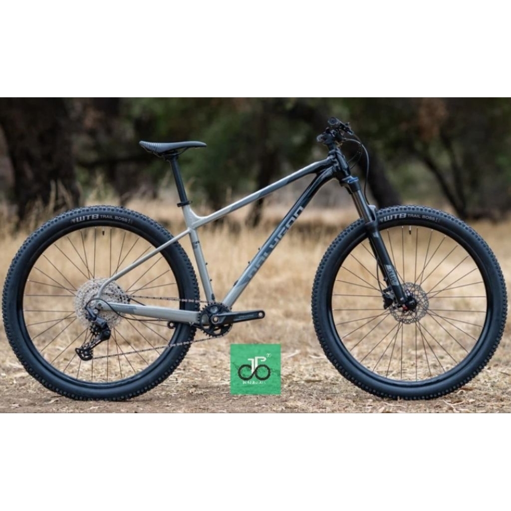 Sepeda MTB 27.5"/29" Polygon Xtrada 7 Terbaru 7.0 (New Colour)