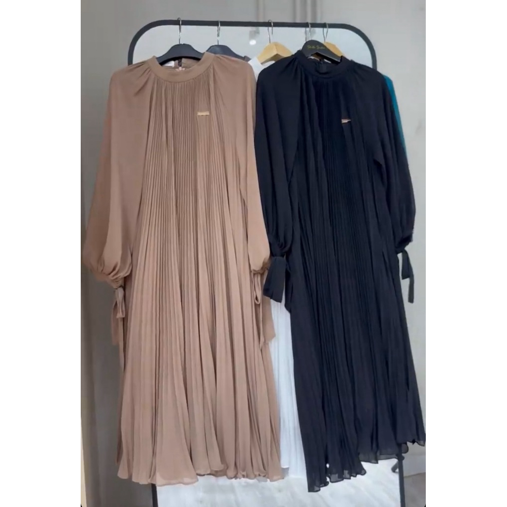 Gamis Plisket shella saukia hitam