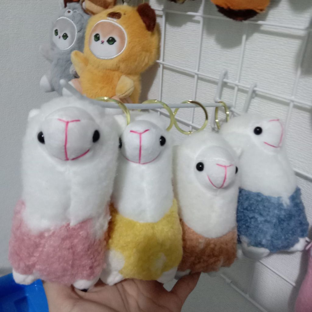 keychain/gantungan boneka alpaca