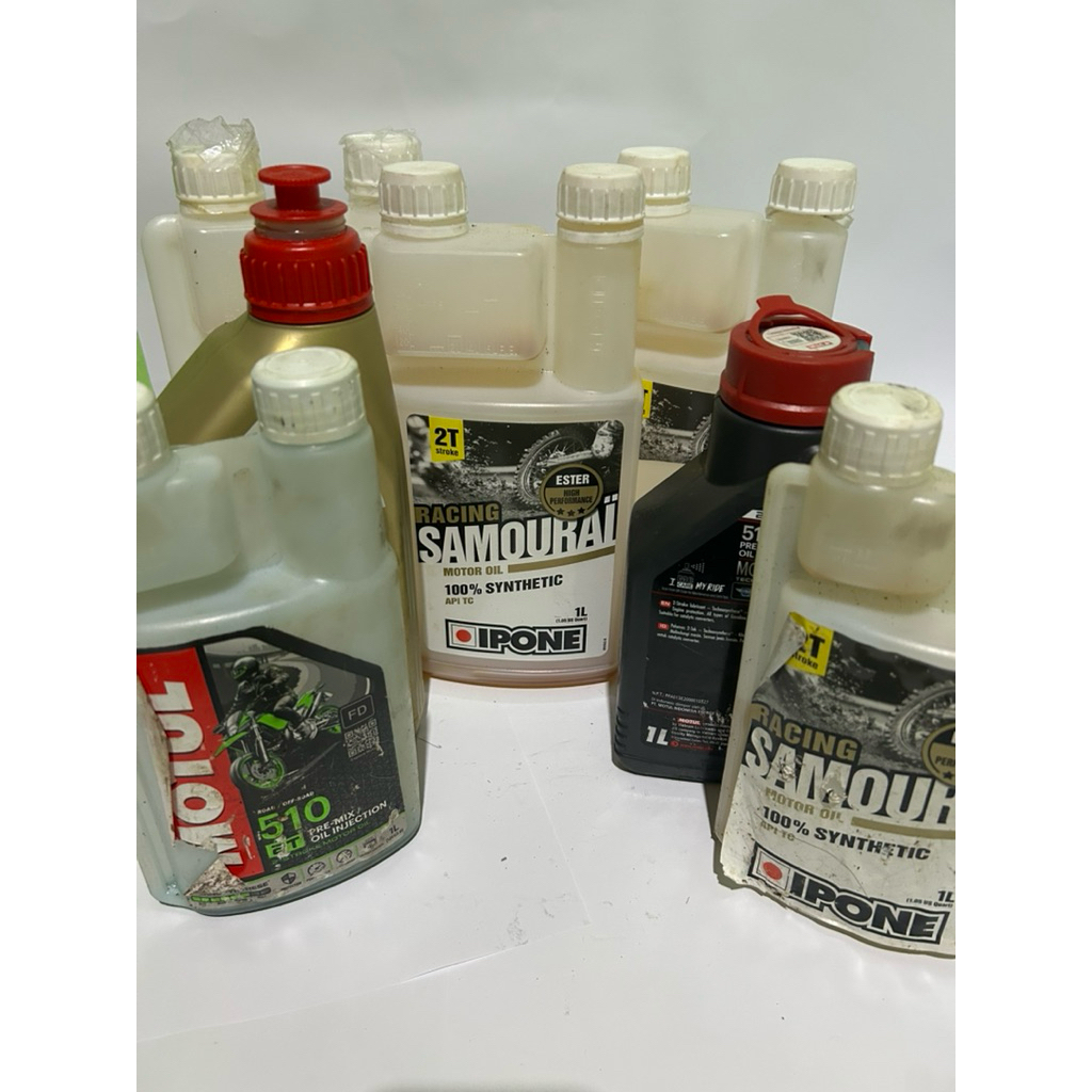 Botol bekas oli samping 2-tak