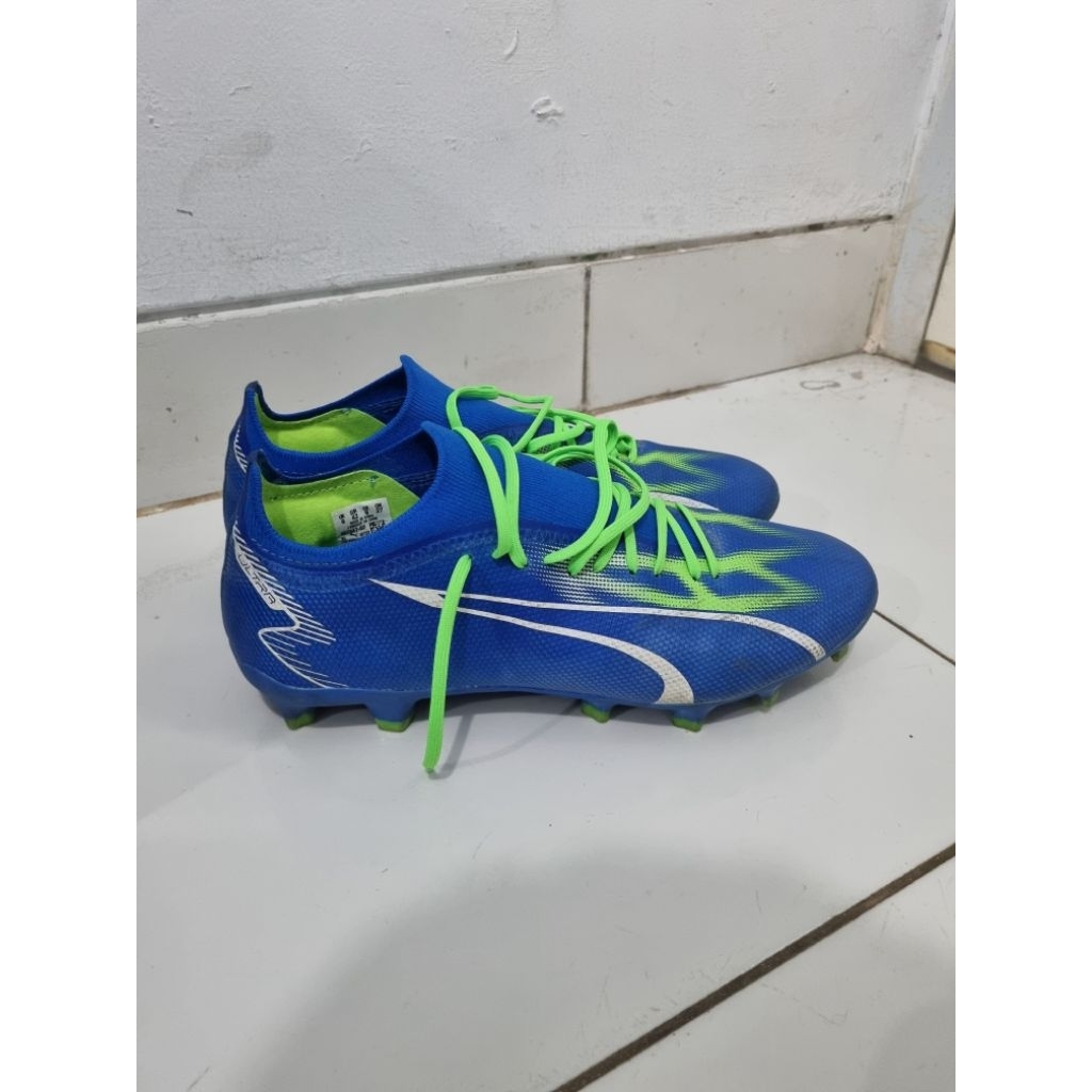 Sepatu Bola Puma Ultra Match