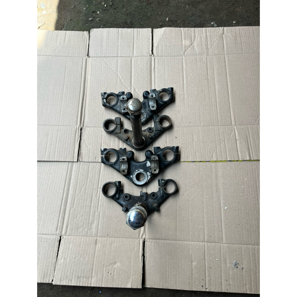 Segitiga T atas bawah megapro lama megapro hiu original copotan motor