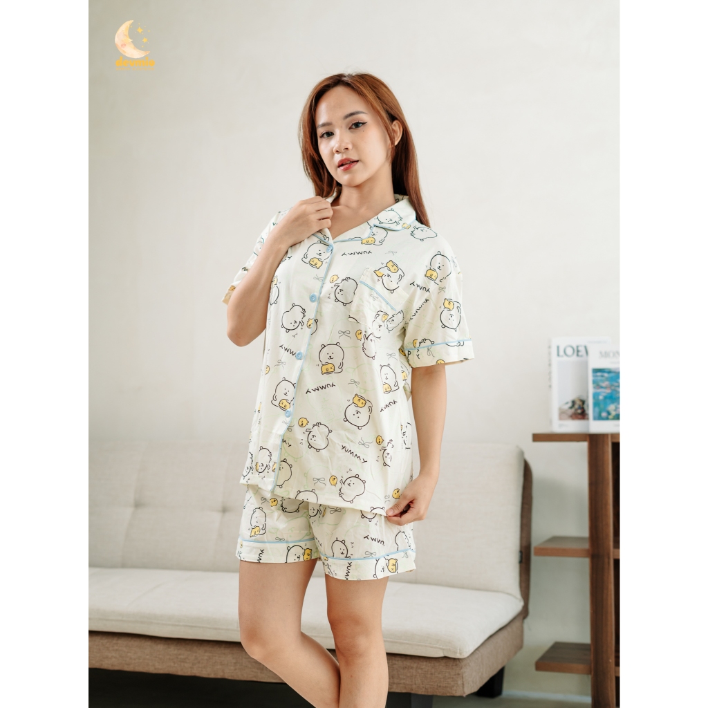 Devmio Baju Tidur Wanita Dewasa 1620 Bahan Katun Premium Adem Warna Putih Baju Pendek & Celana Pende