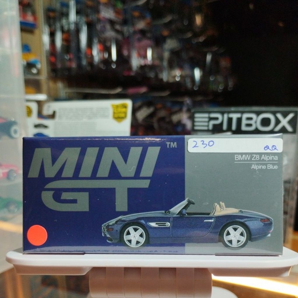 MINI GT BMW Z8 Alpine Blue