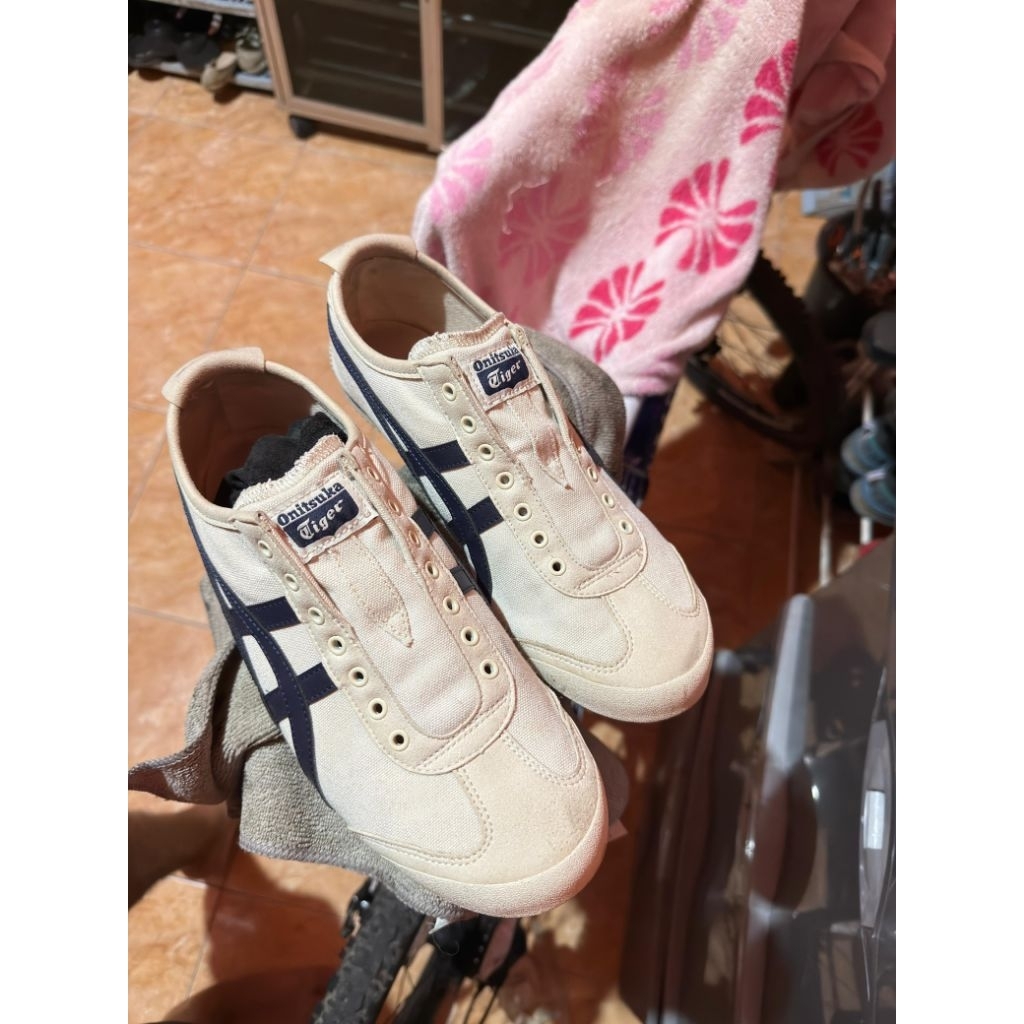 OnitsukaTigerMexico66SlipOnBirchMidnight