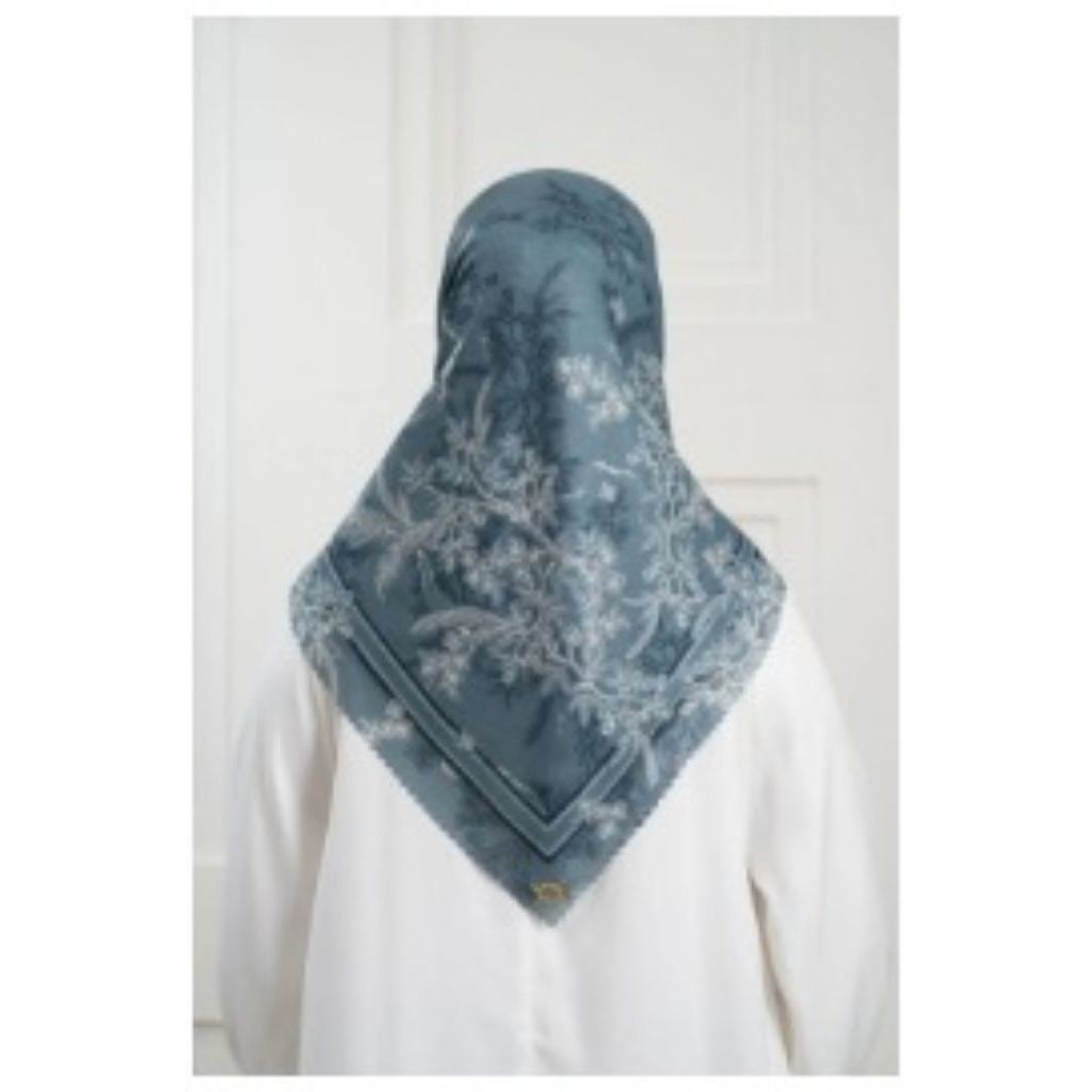 Scarf Original Wearing Klamby
