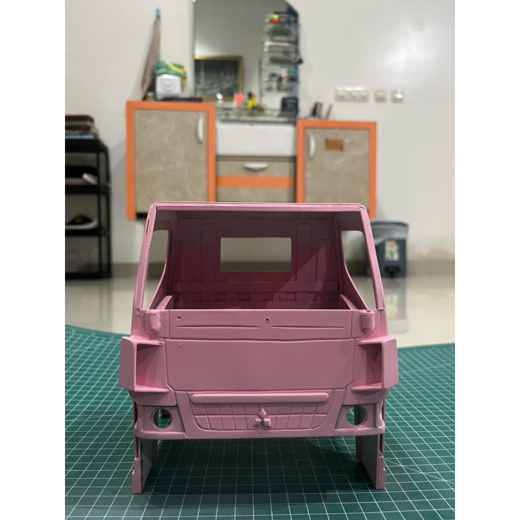 kabin miniatur truk canter skala 12