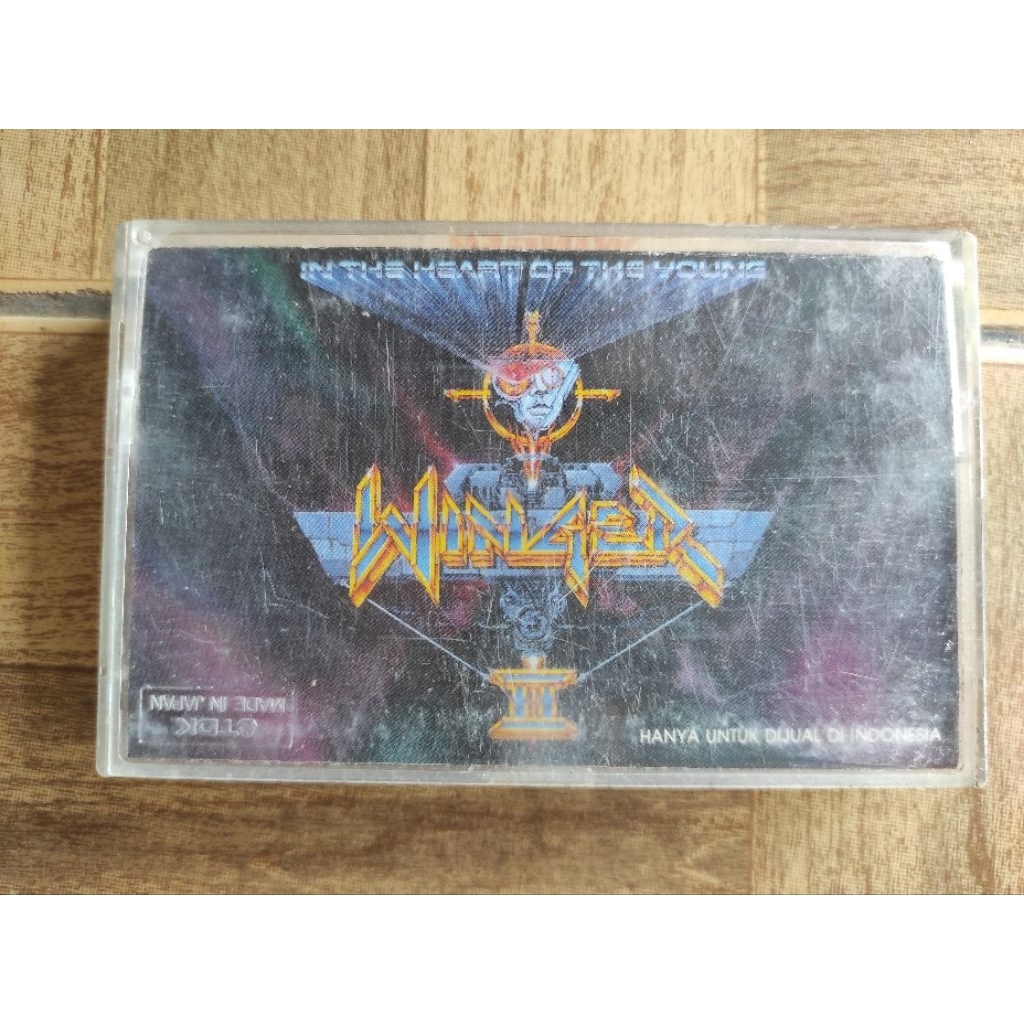 kaset pita WINGER "in the heart of the young"