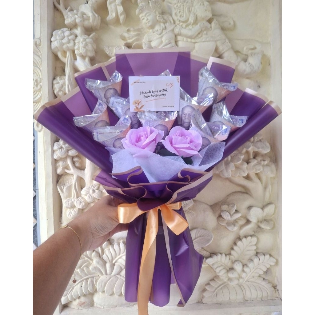 Buket hari ibu uang 10 lembar