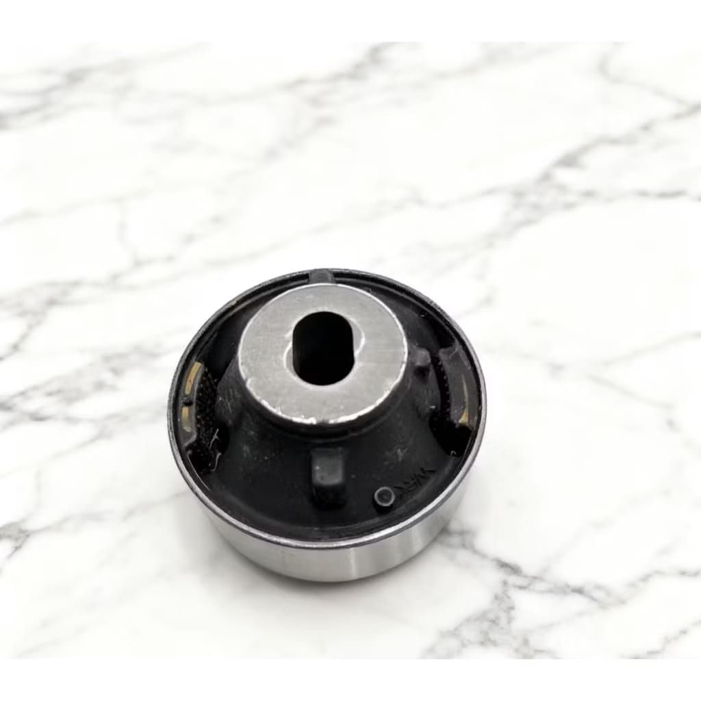 Bushing Lower Arm Avanza Veloz Original