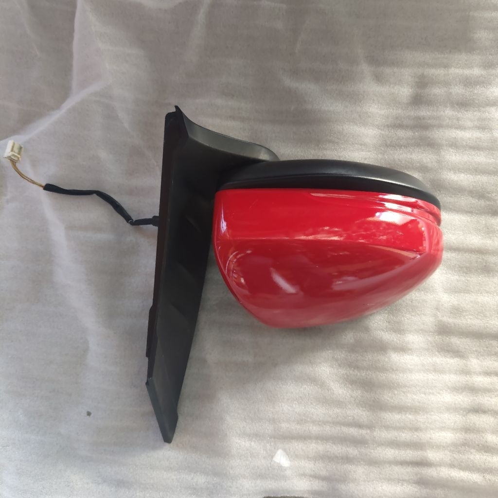 Spion kanan mobilio type i-vtec 2018