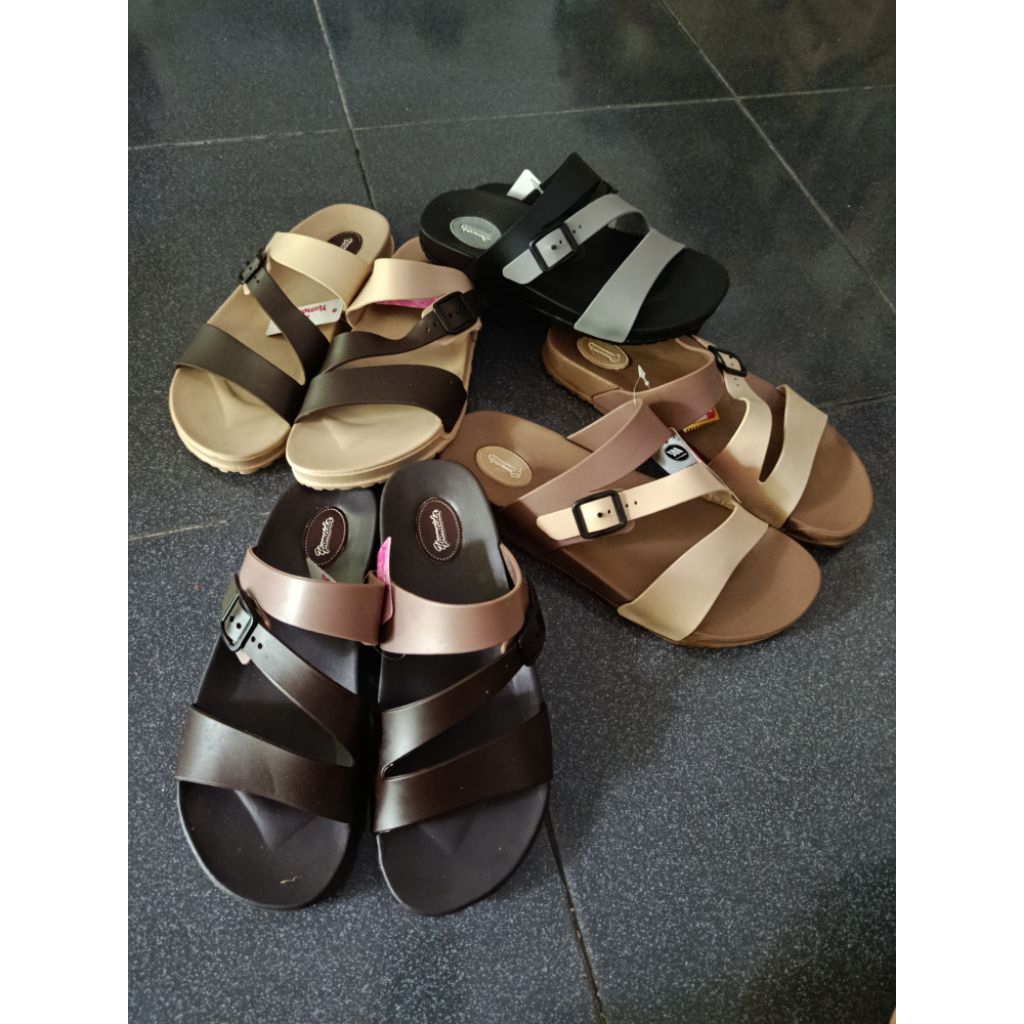 Sandal Wanita Yumeida LD7121BL