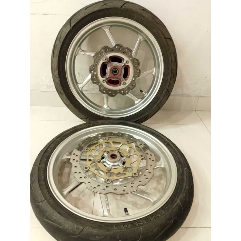 Velg Set Cbr 250rr Depan belakang - Velg CBR 250RR Original