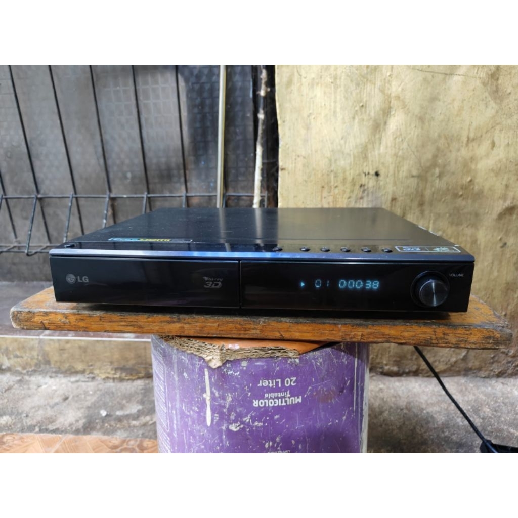 DVD home theater LG HB 806TM
