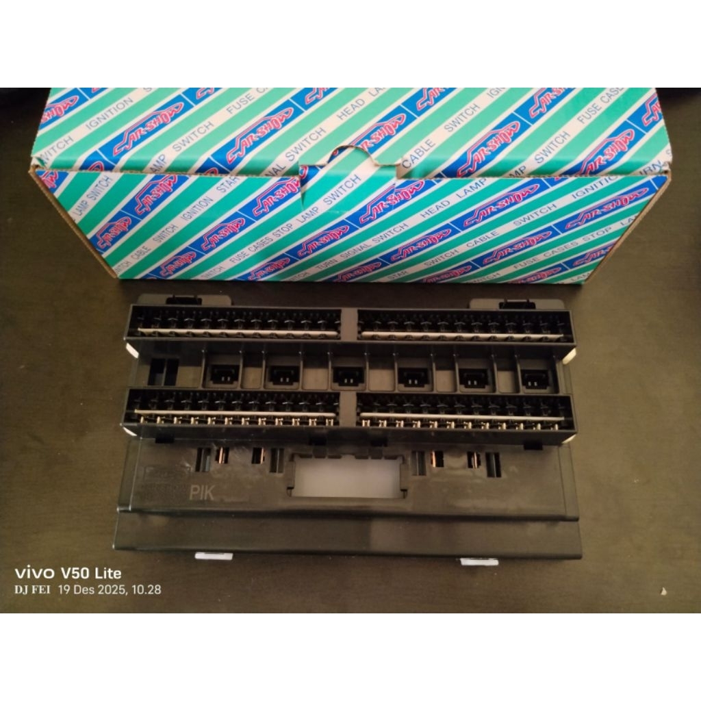 FUSE BOX KOTAK SEKRING CANTER TURBO TRUCK MITSUBISHI CARSHOW ASLI MADE IN TAIWAN